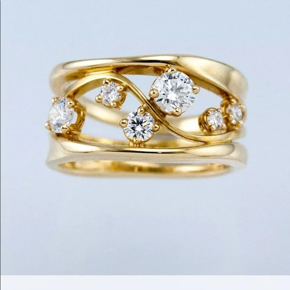 14kt Gold plated Zircon ring can be used as a wedding or cocktail ring. Yell… - Picture 4 of 7